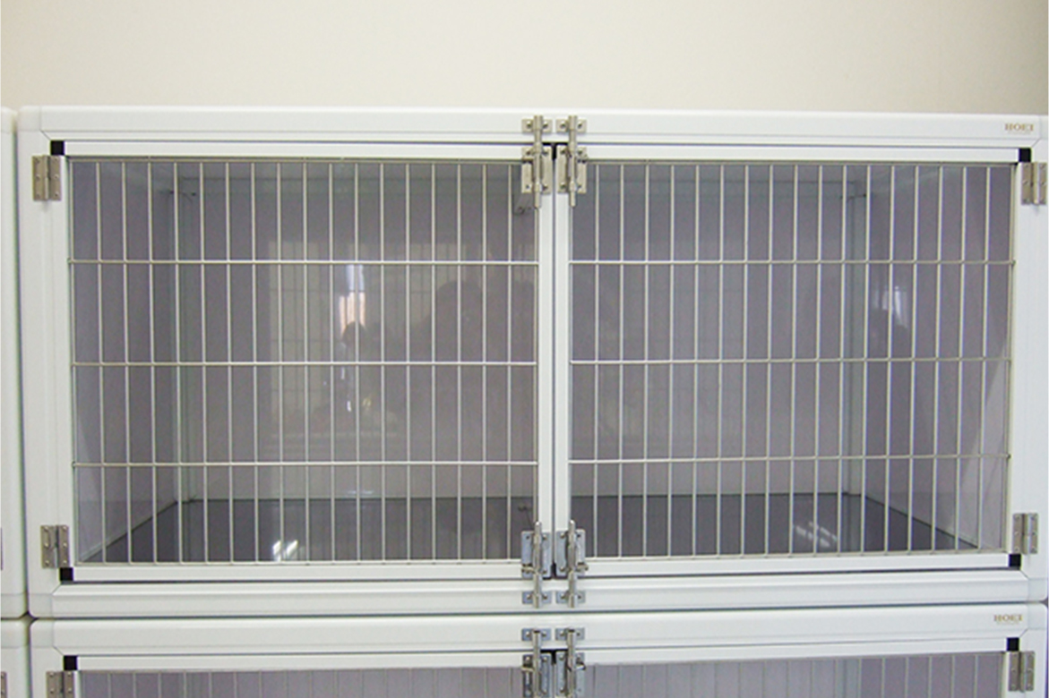 犬舎E型 | 店舗、ペットホテル用ドッグケージ